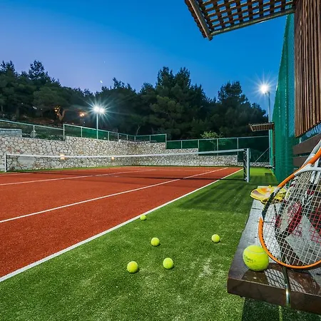 Amara * Anafonítria